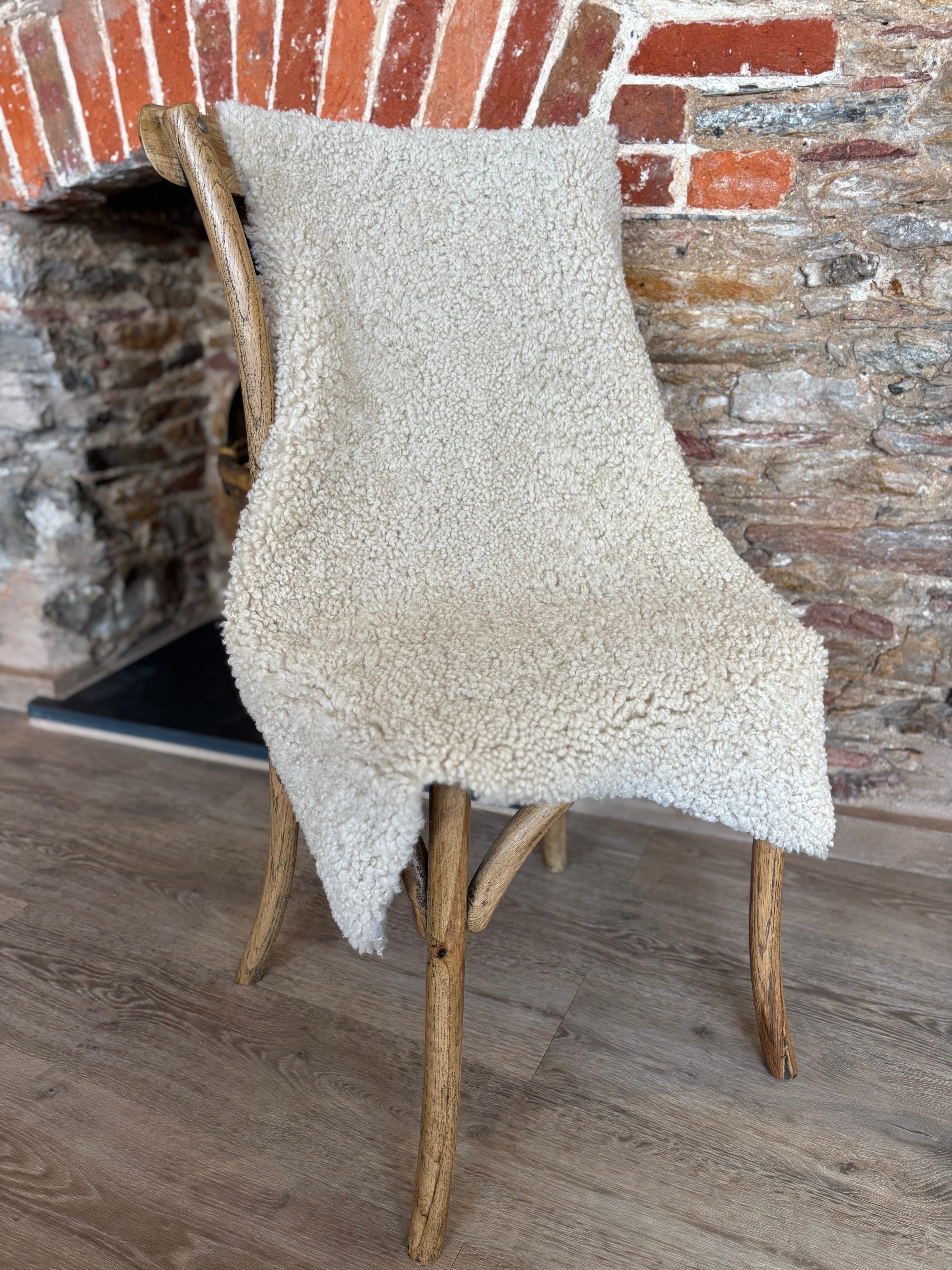 Oatmeal Bouclé Sheepskin