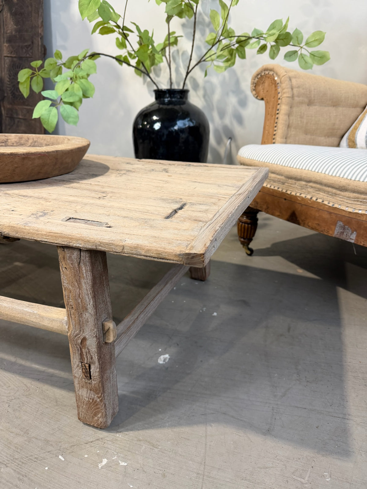 Vintage Elm Coffee Table (Medium)
