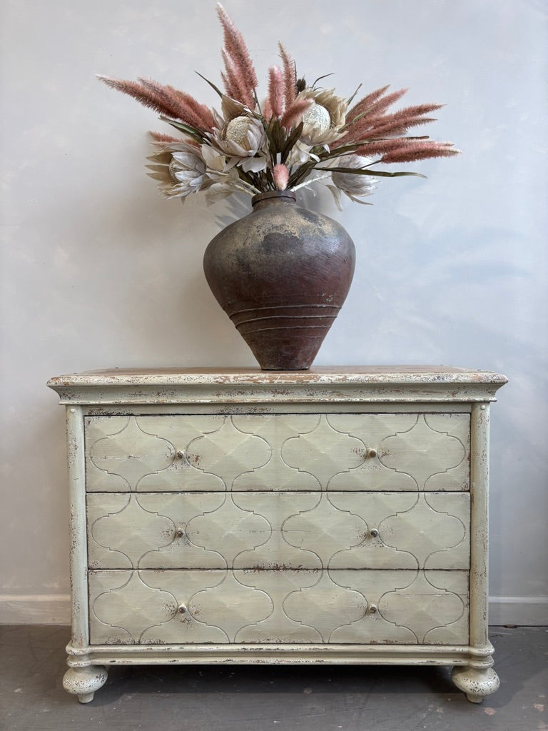 Avignon Chest of Drawers