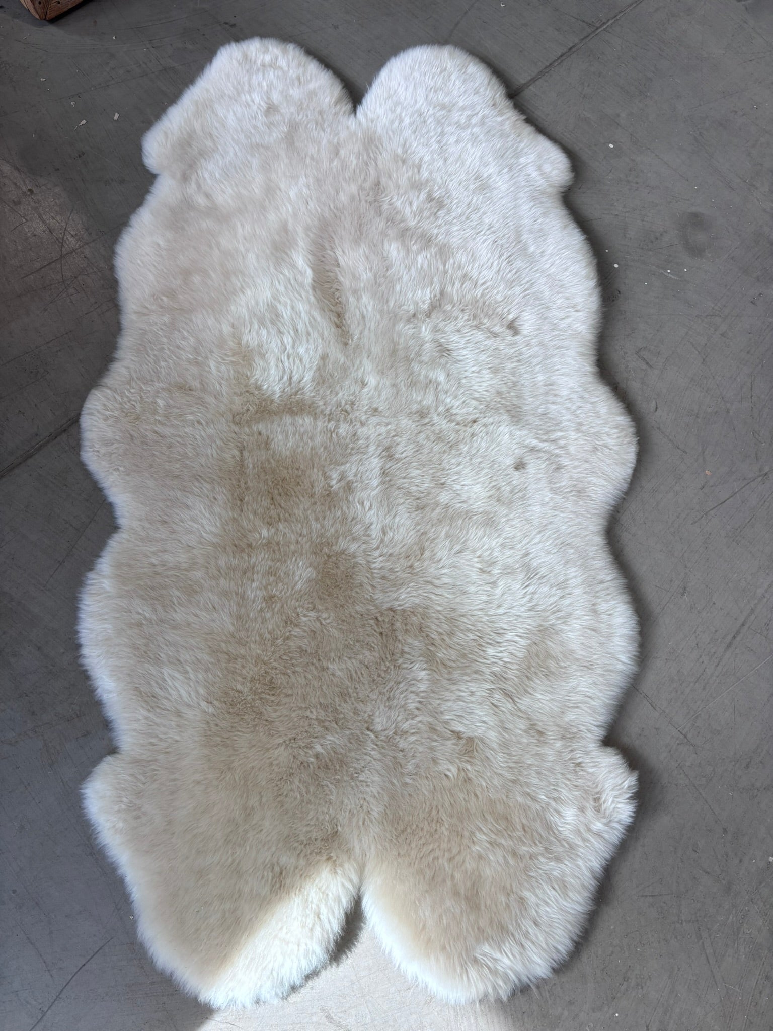 Quad Linen Sheepskin