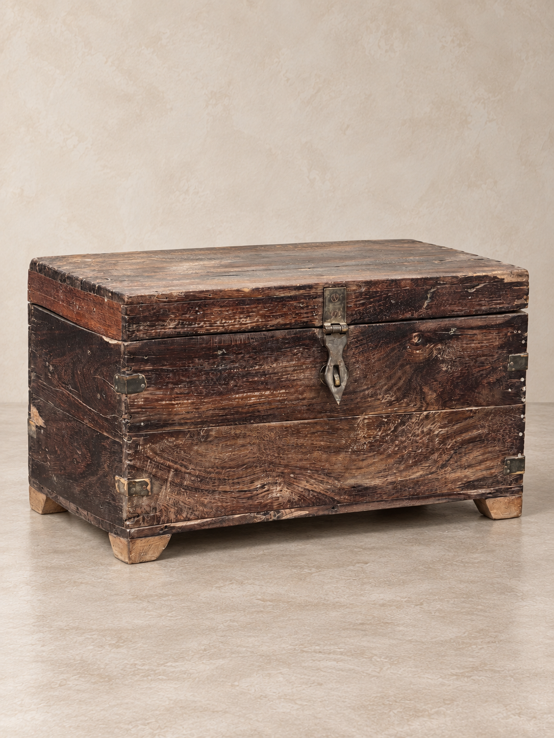 Vintage Wood Box.