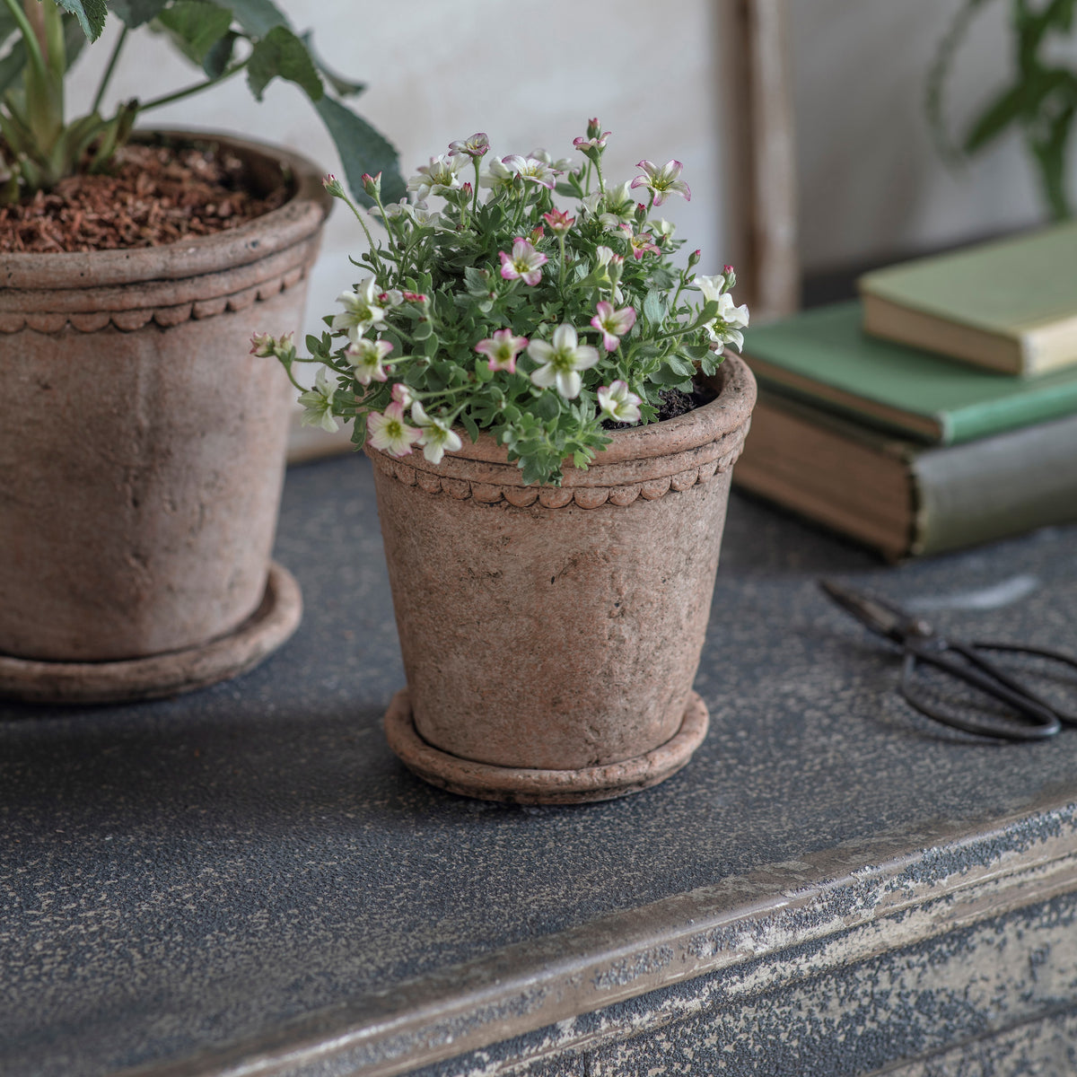 Milstone Planter