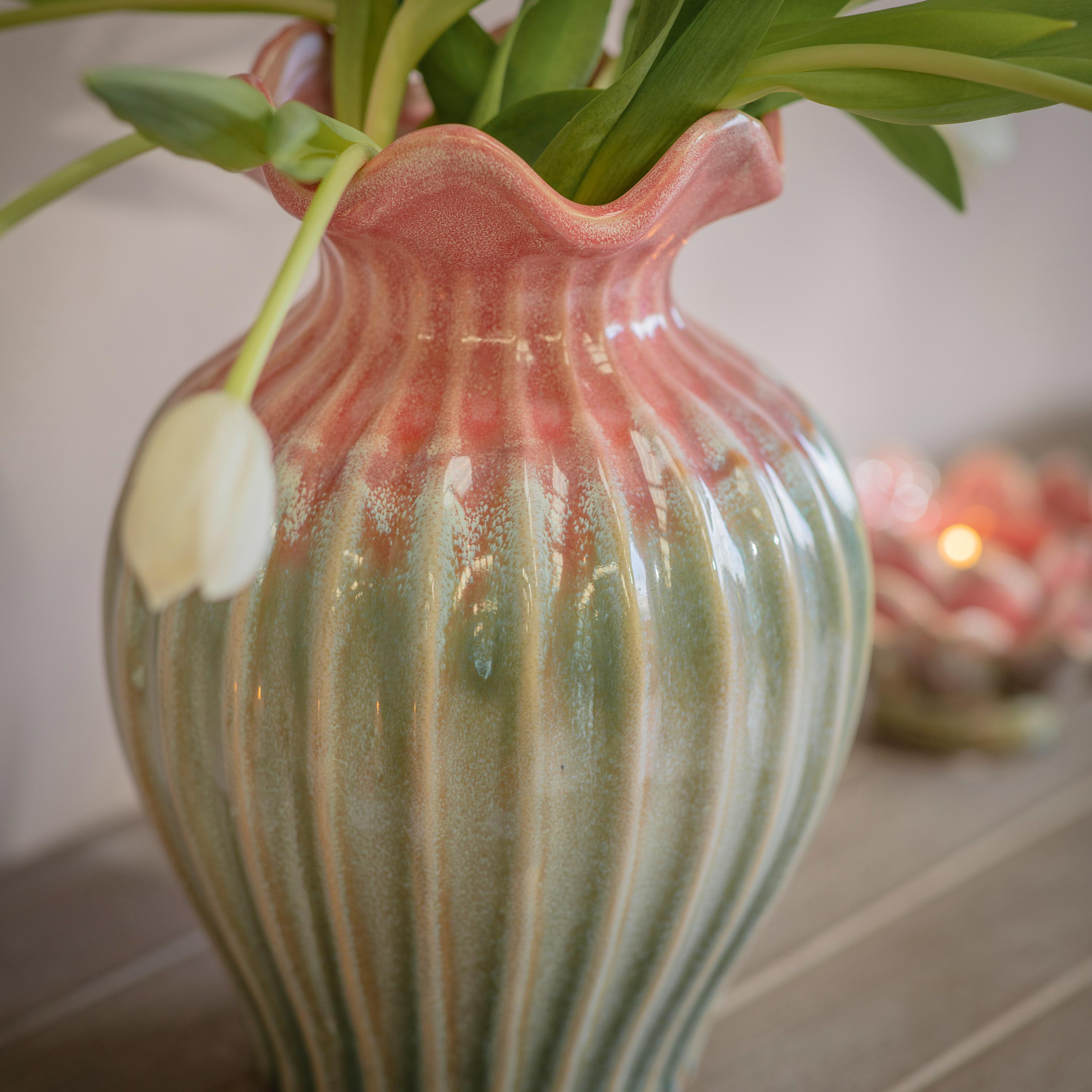 Tresco Scallop Vase