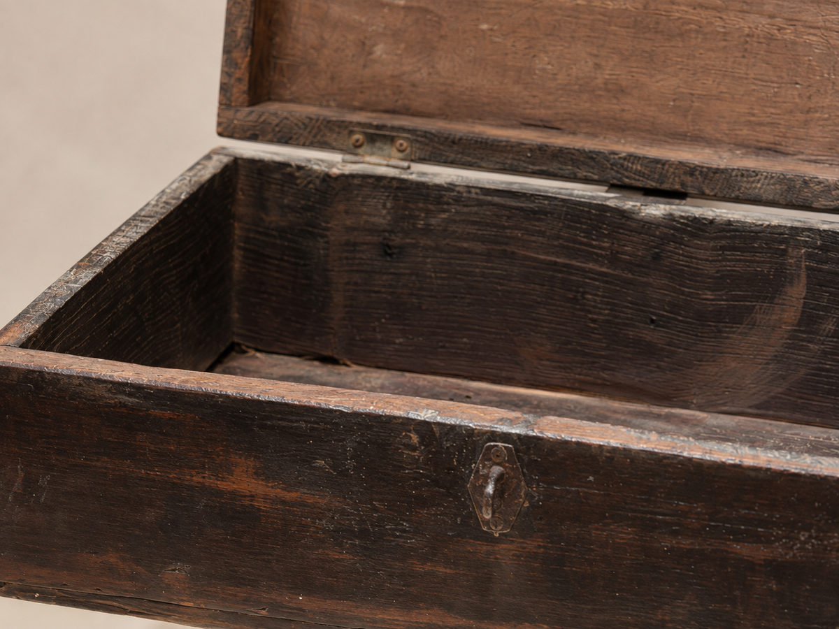 Vintage Wood Box.