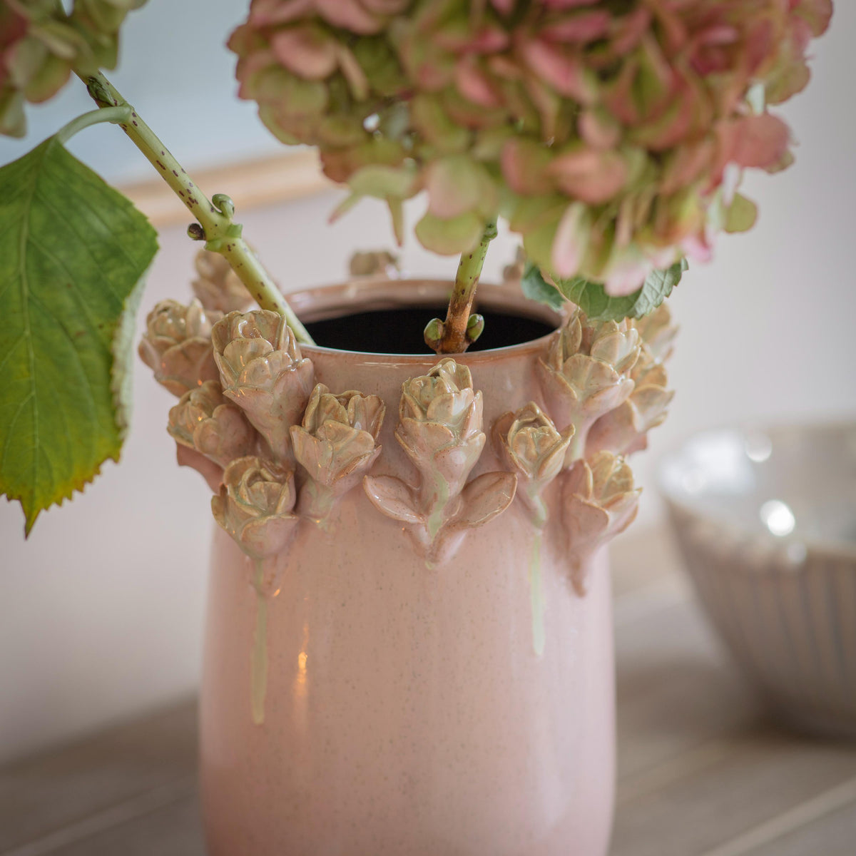Lulworth Rosebud Vase