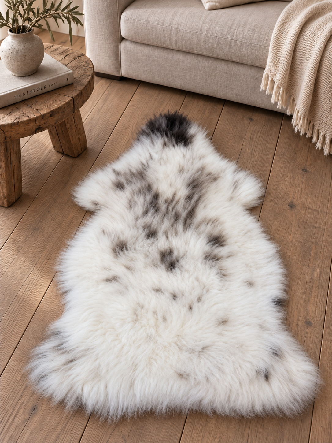 British Cross Breed Sheepskin - Off White w/Markings