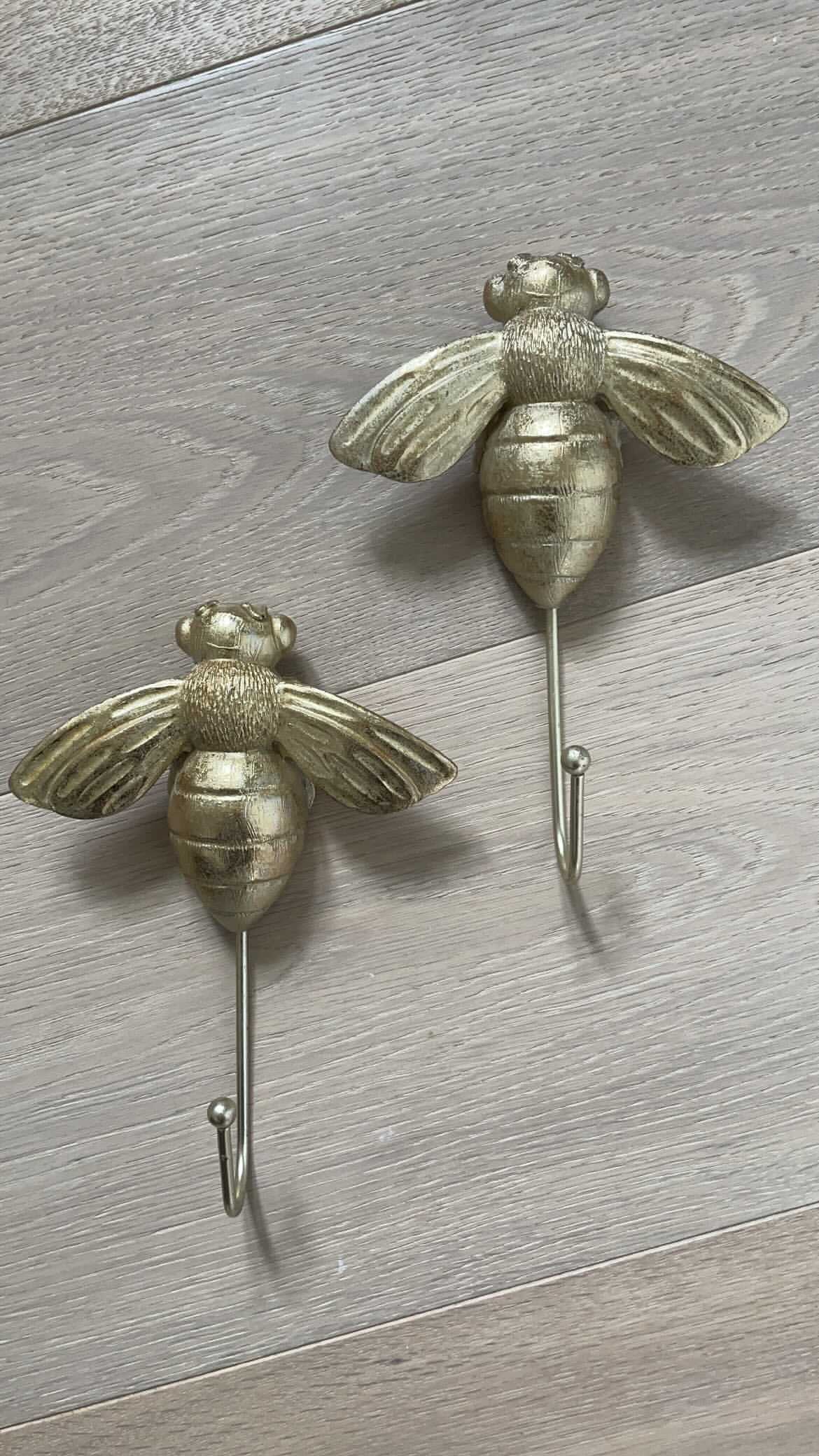 Gold Bee Hook