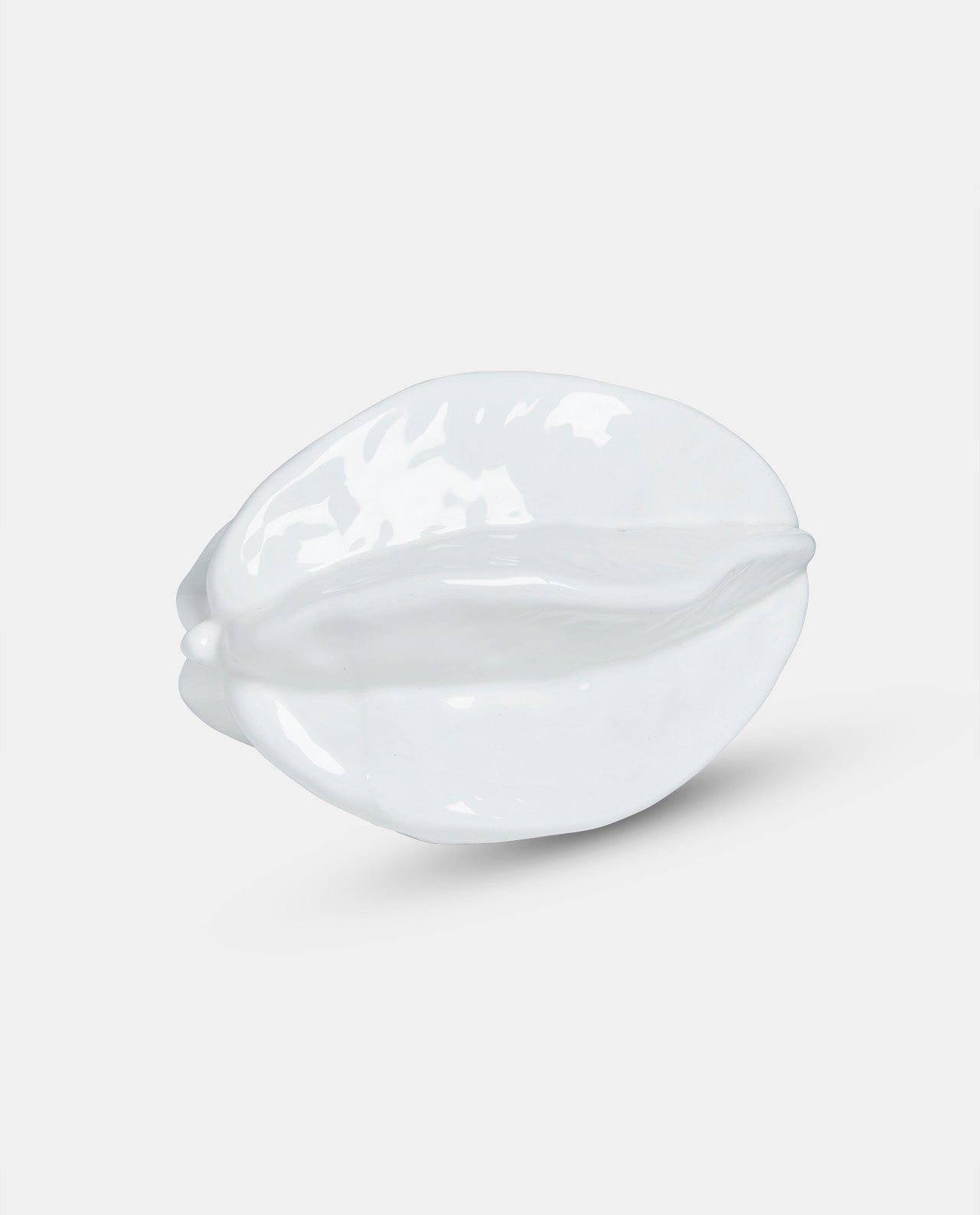 White Ceramic 15 x 9 x 9.2cm Carambola